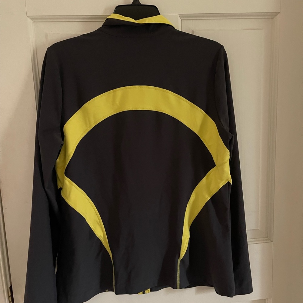 Xersion Jacket - Picture 3 of 3